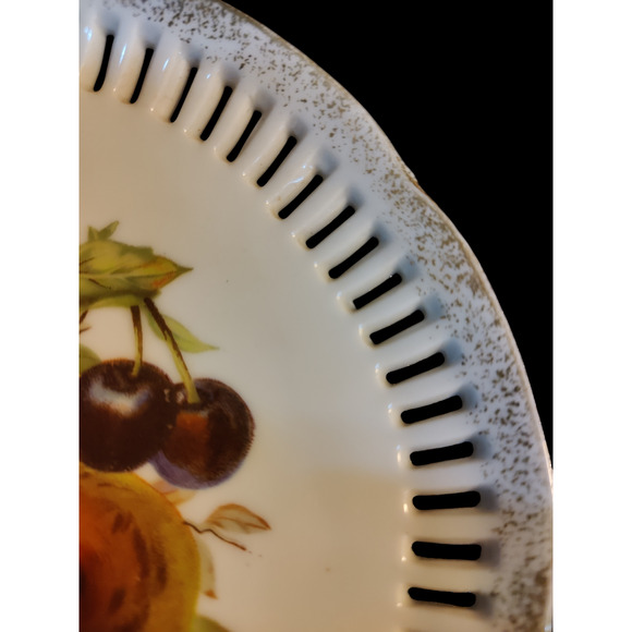 Vintage Reticulated Fruits Plate -7". - Picture 3 of 3